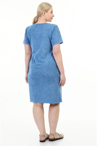 Büyük Beden Mavi İtalyan Yıkmalı Taş ve Cep Detaylı Elbise 