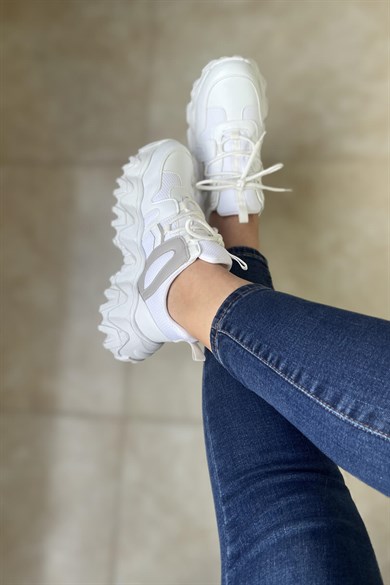 Kadın Sneaker Kalın Taban Bağcıklı Beyaz Spor Ayakkabı